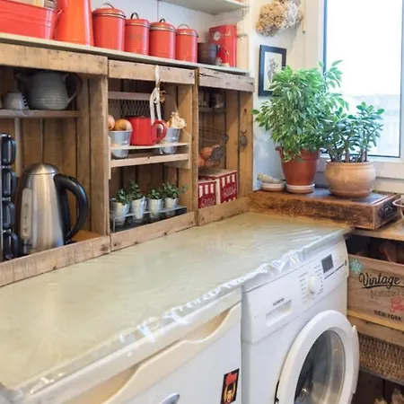 Charming Atypical Design Apt Close To Nation Apartment *